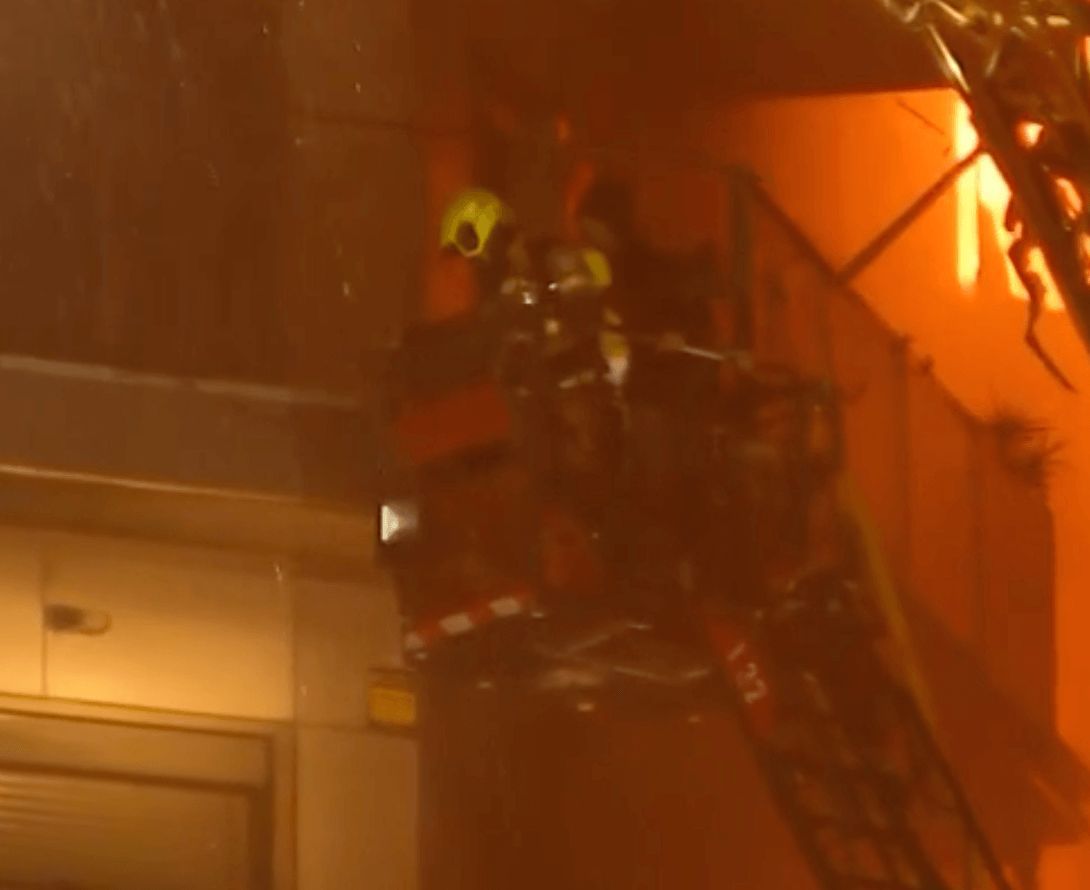 Rescatados con vida los dos atrapados