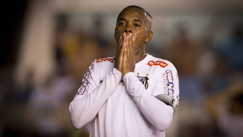  Robinho, en un partido con el Santos (Cordon Press)