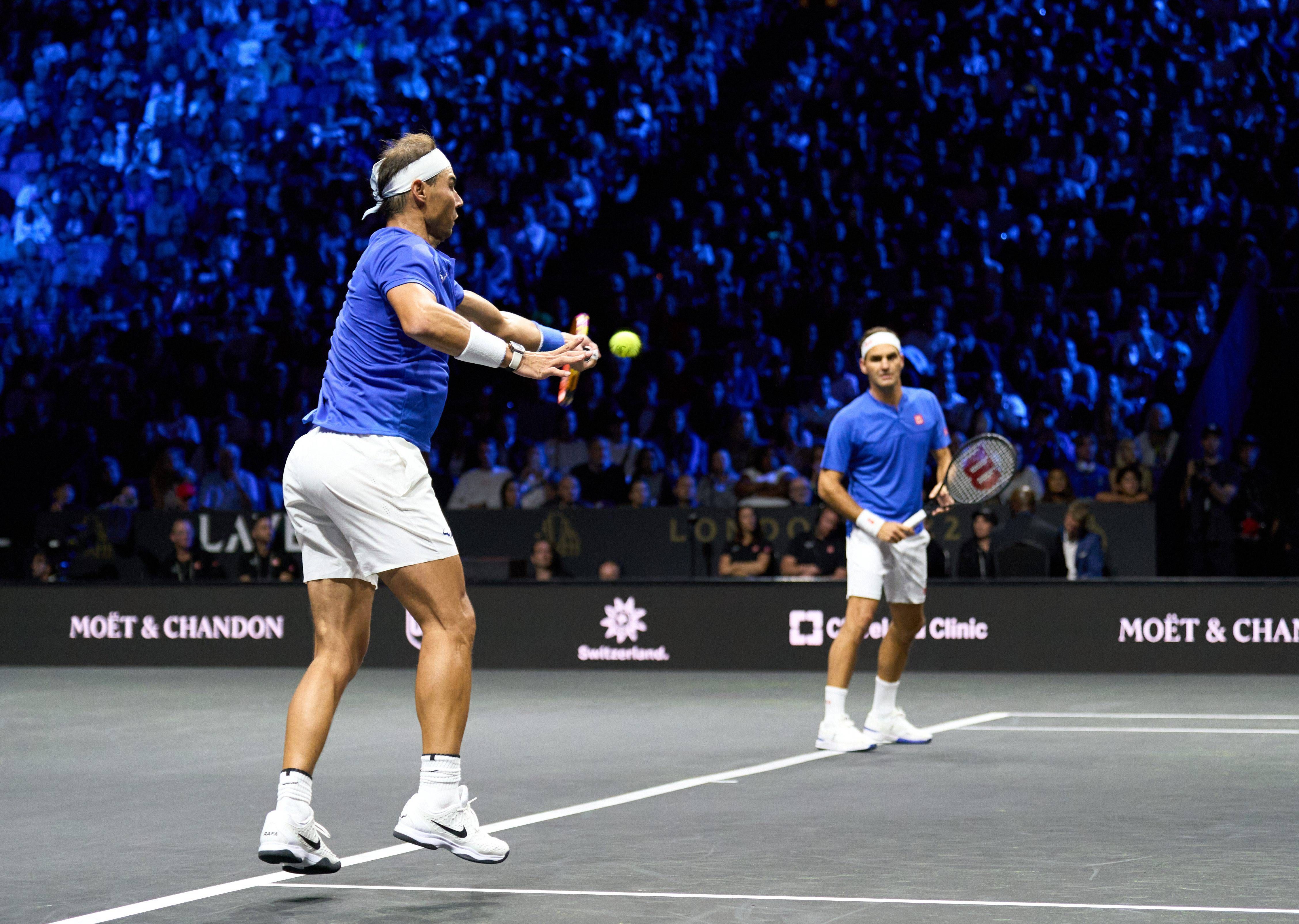  Roger Federer y Rafa Nadal haciendo equipo en el torneo Laver Cup del 2022 (Cordon Press)