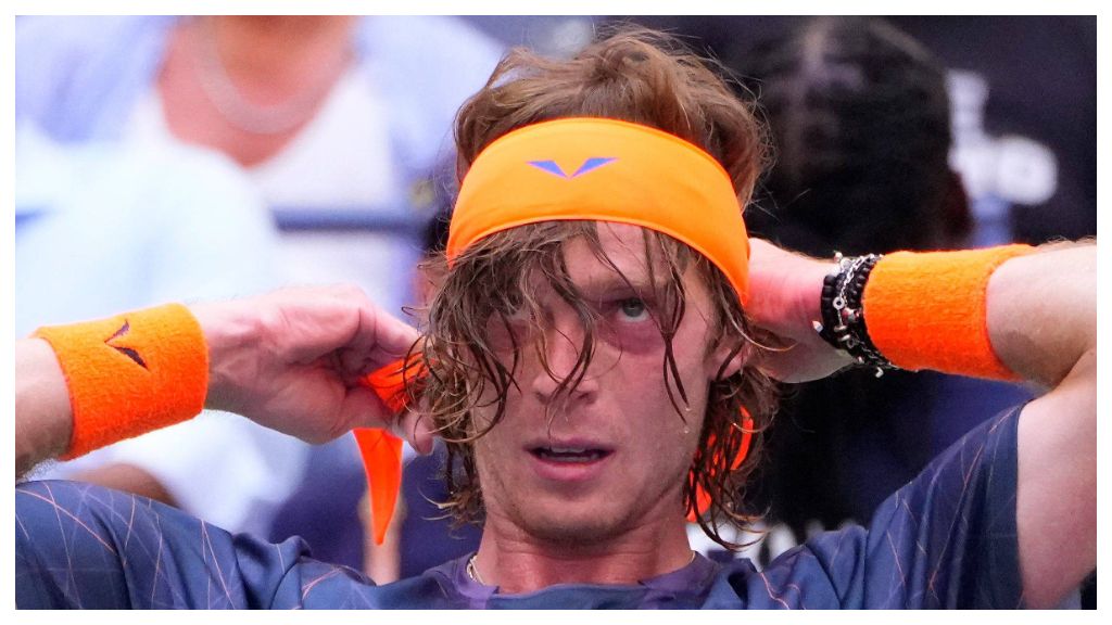  Rublev sufriendo las condiciones extremas de calor. (Cordon Press)