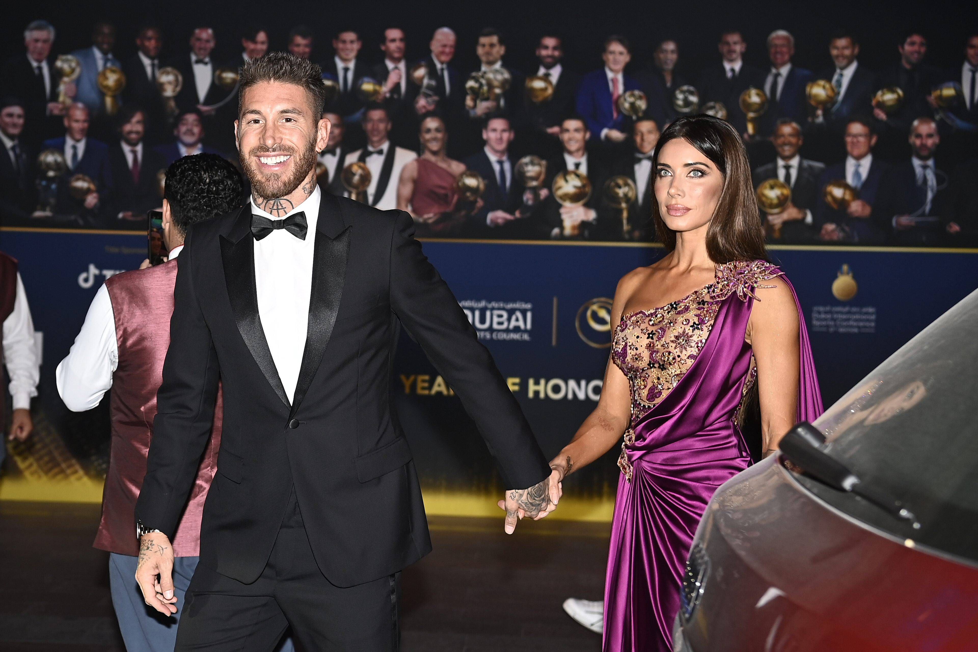  Sergio Ramos junto a Pilar Rubio en la gala de los Globe Soccer 2022 en Dubai.