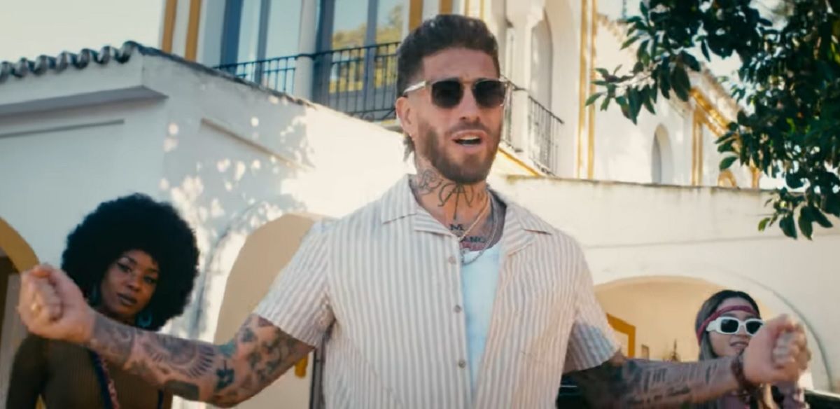 Sergio Ramos, en el videoclip de 'Los Yakis'.