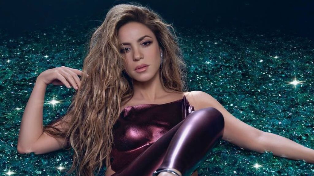 Shakira presenta su nuevo álbum (@shakira)
