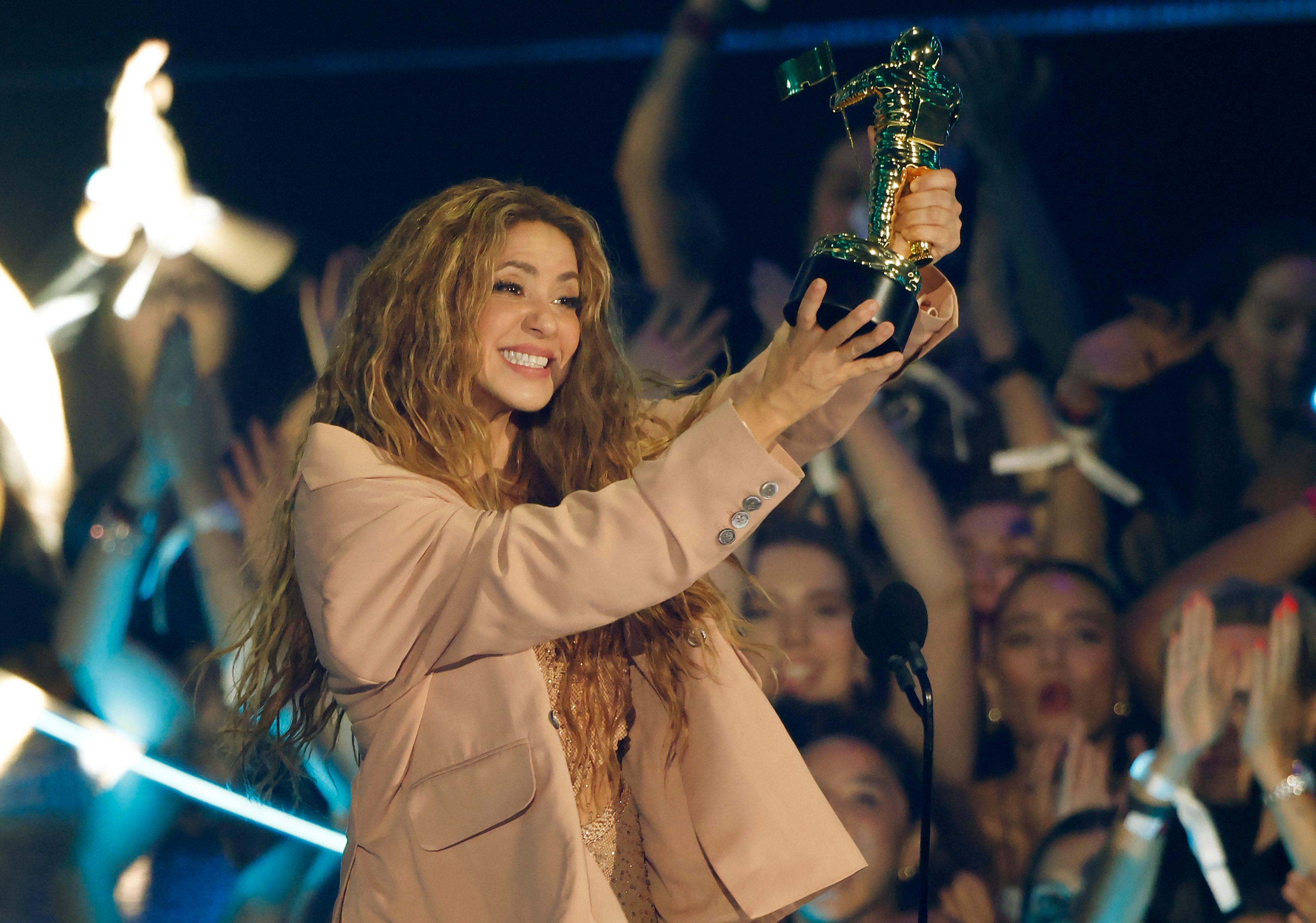  Shakira recibiendo un premio en la gala de MTV (Cordon Press)