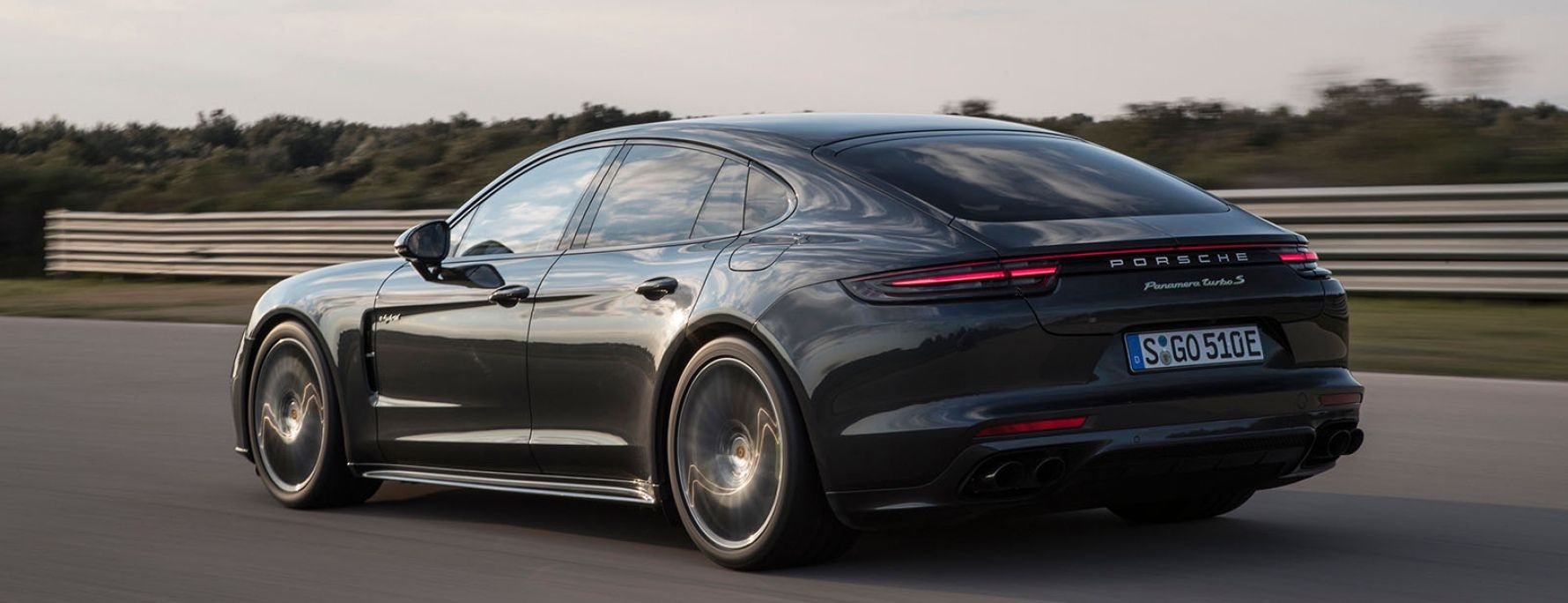 El Porsche Panamera Turbo S de Willyrex