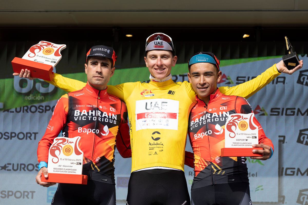 Tadej Pogacar celebra la Vuelta a Andalucía.