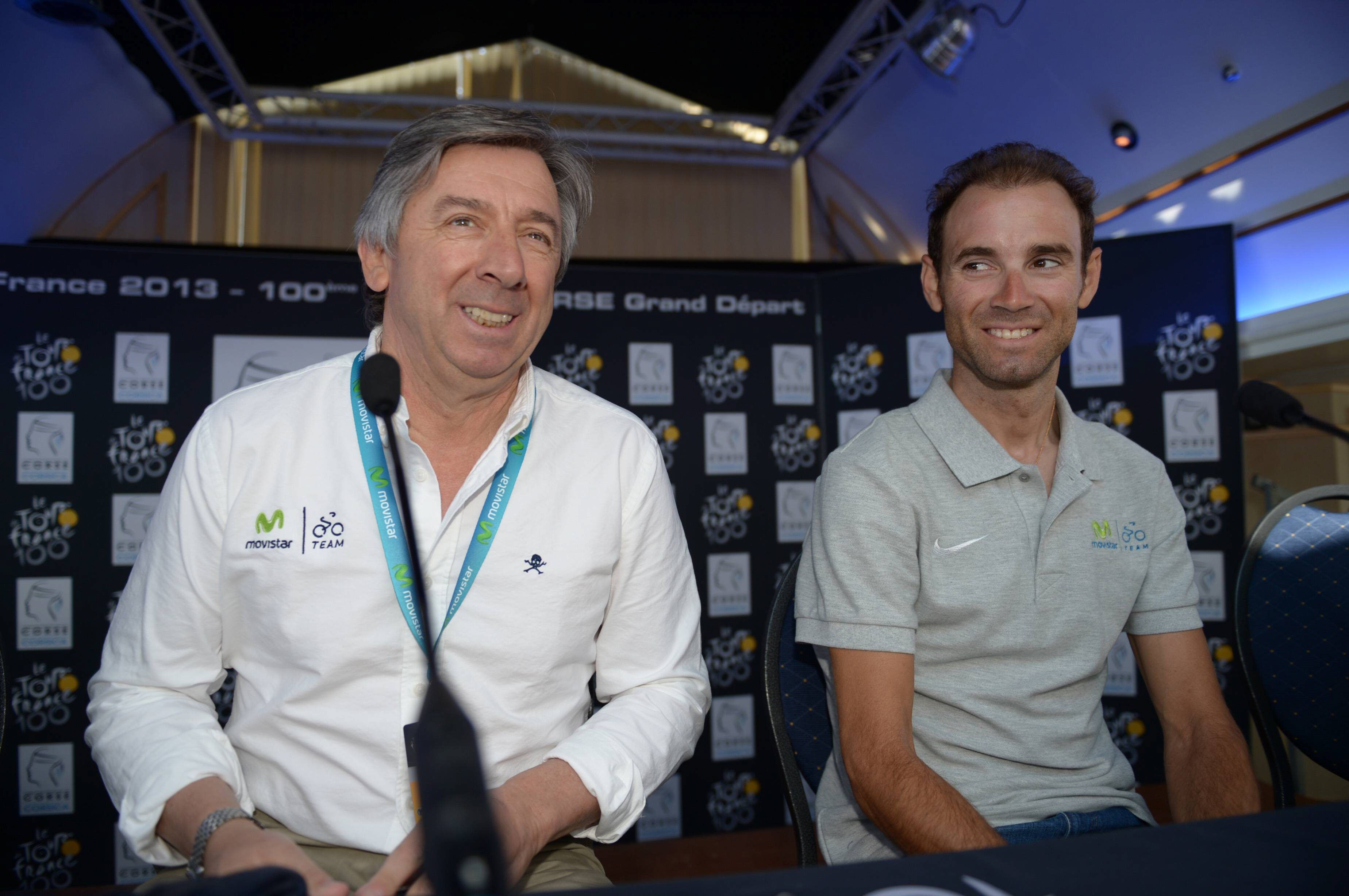 Eusebio Unzué y Alejandro Valverde, en un acto de Movistar.