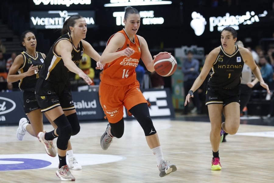 Valencia Basket acaba como líder de la LF Endesa para despedir 2023 (59-52)