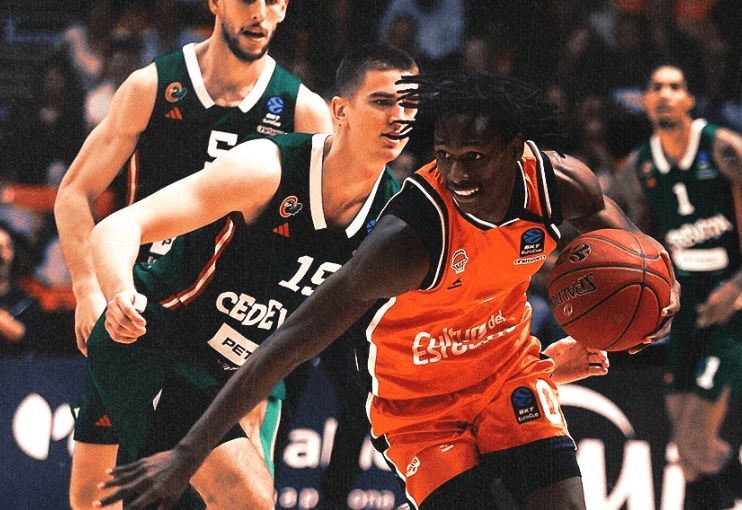  Valencia Basket gana entre tanta tristeza por la DANA