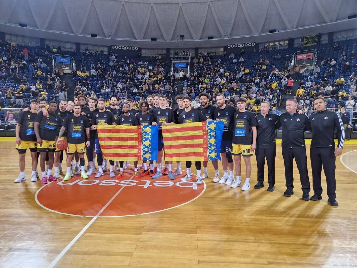 Valencia Basket vence al Aris