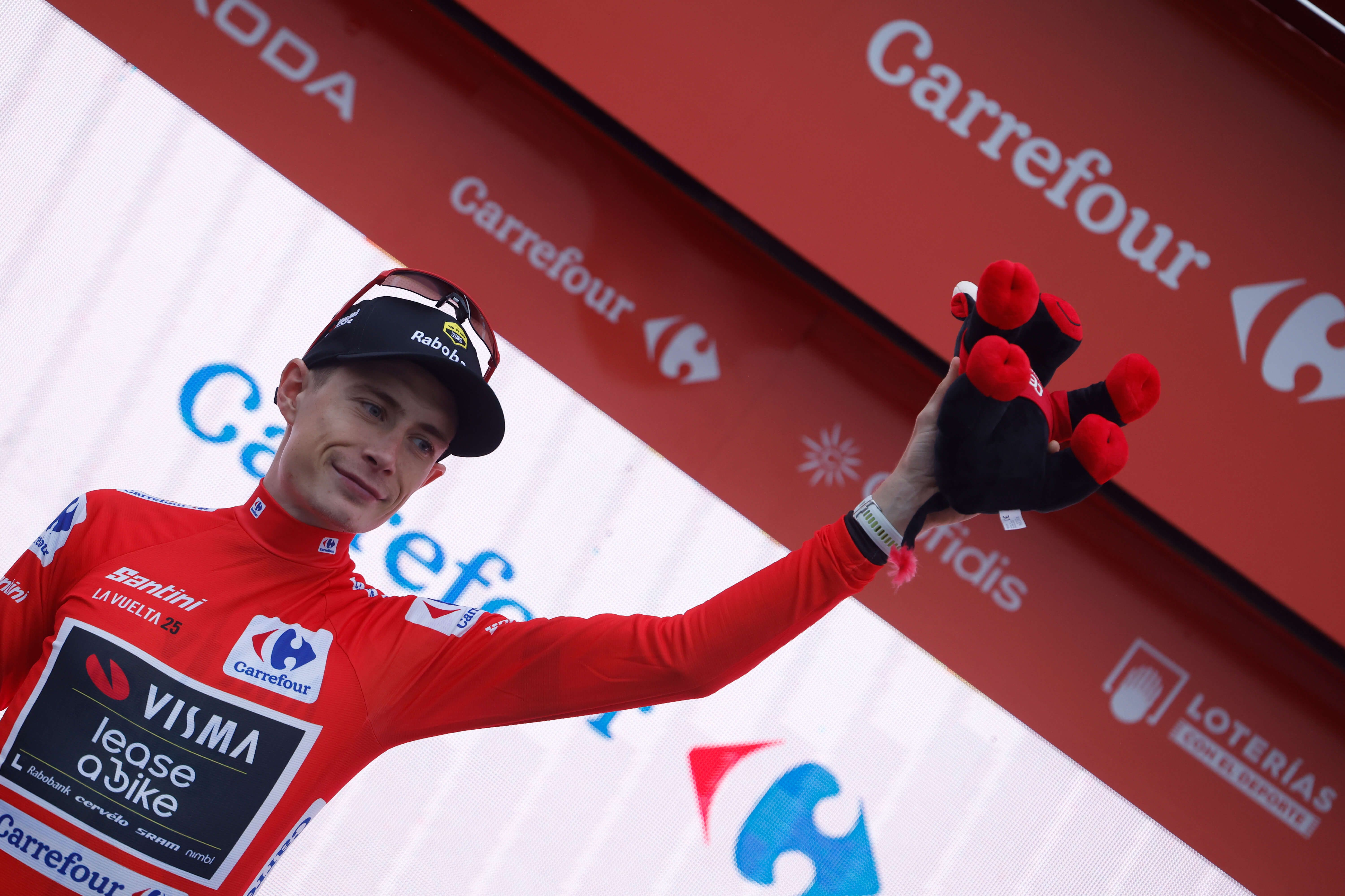  Jonas Vingegaard, tras ganar la segunda etapa de La Vuelta.