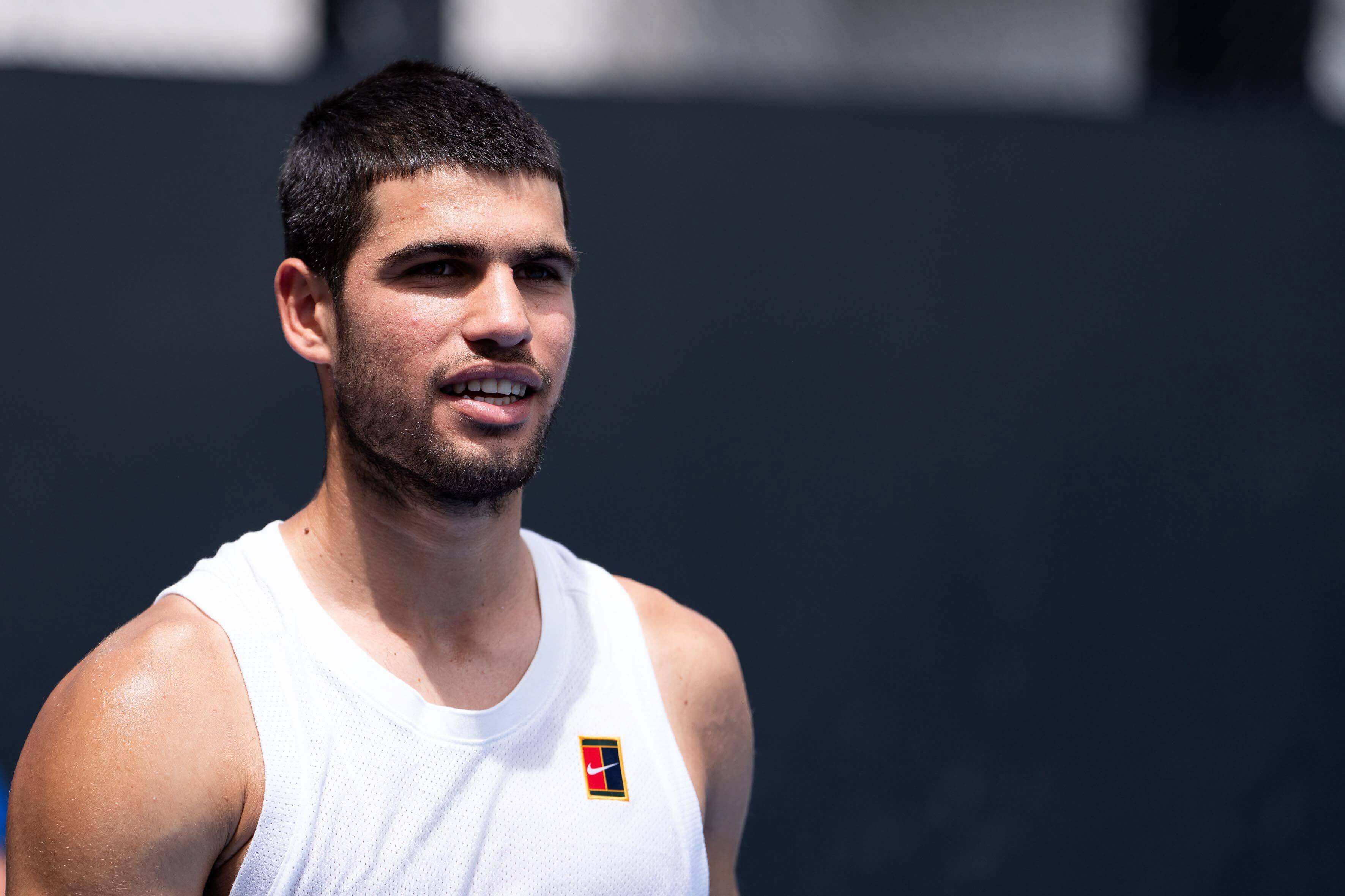  Carlos Alcaraz, en un entrenamiento (FOTO: Cordón Press).