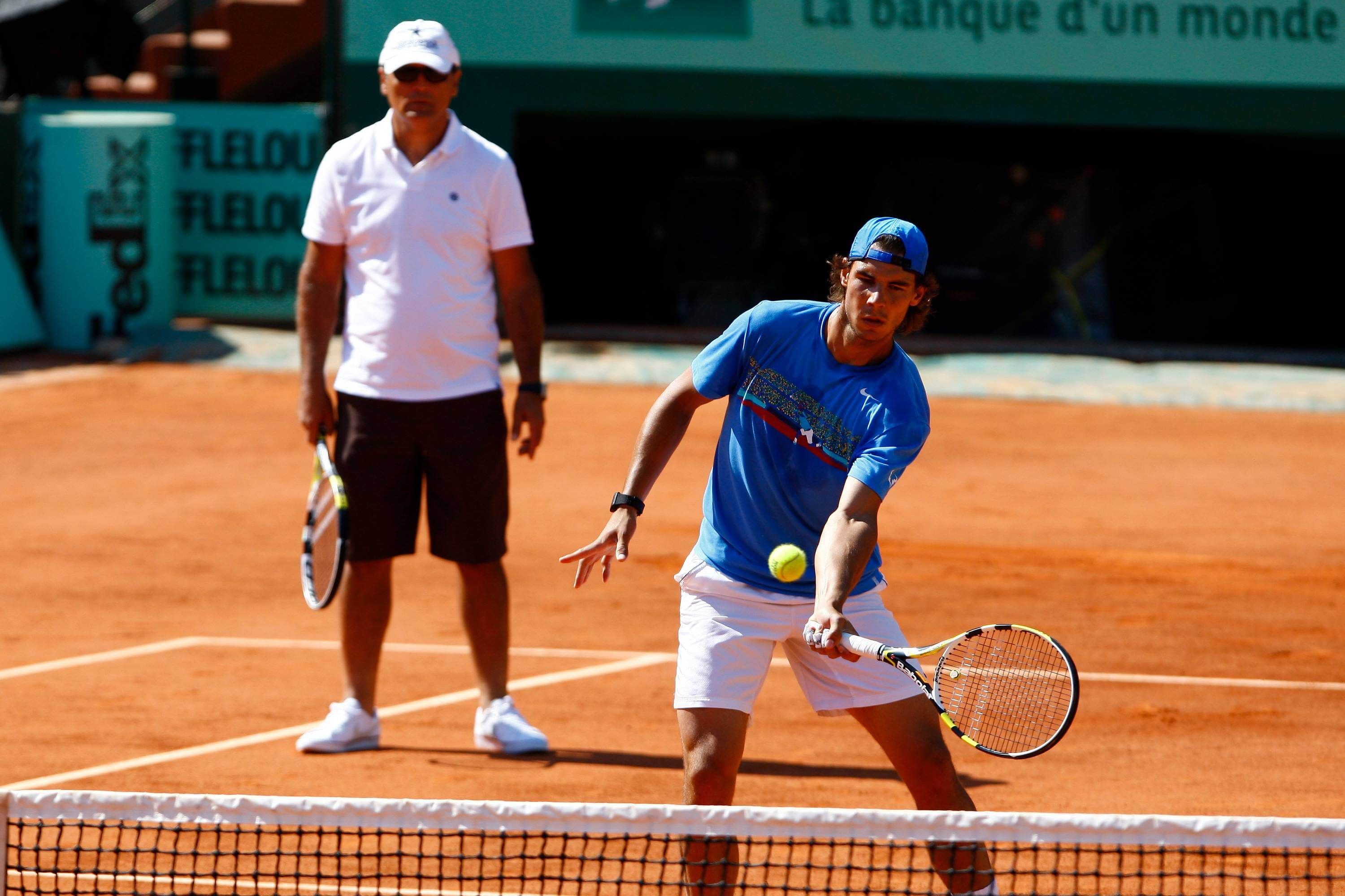  Toni Nadal junto a Rafa en un entrenamiento