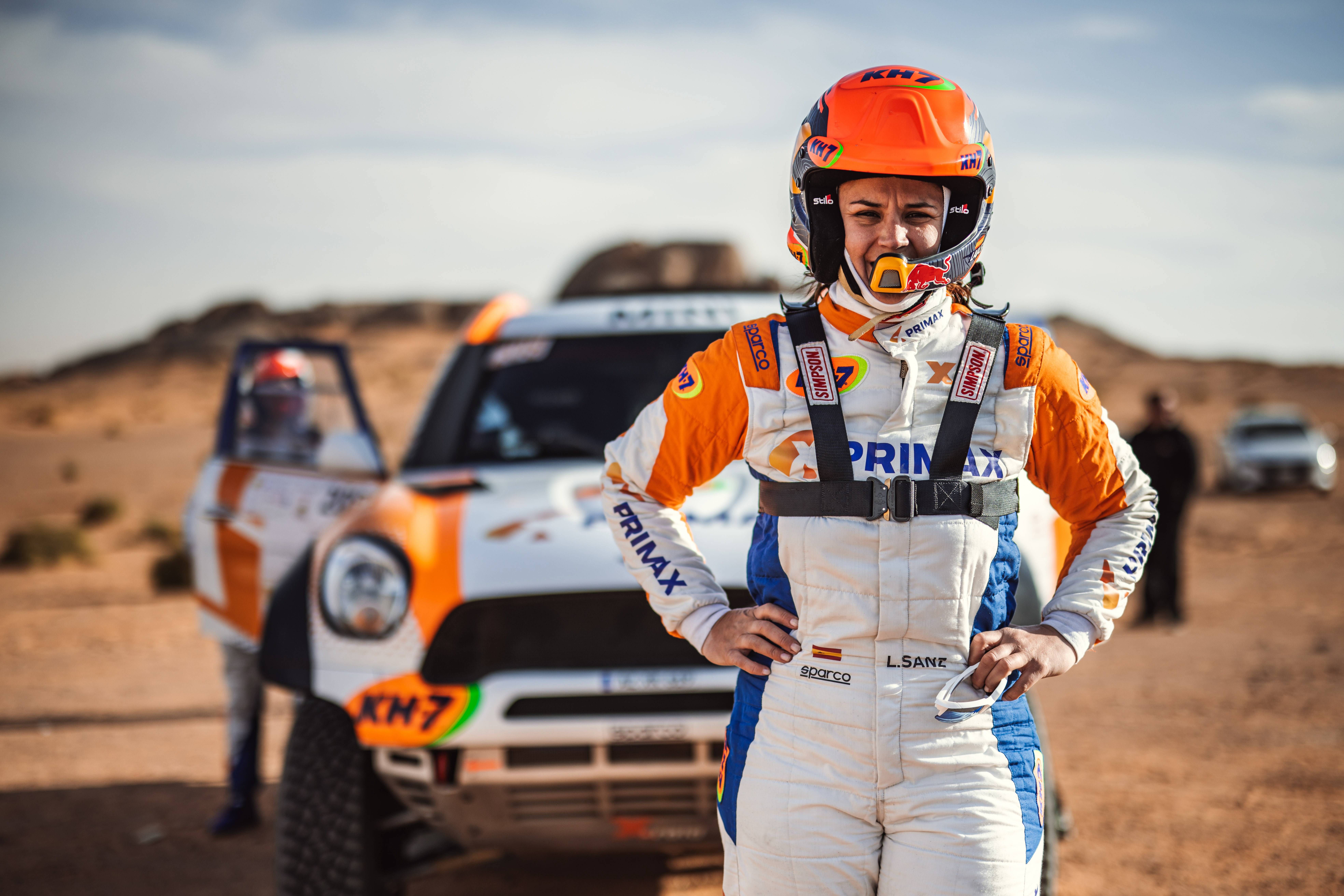  Laia Sanz tiene 14 mundiales de trial, 6 mundiales de enduro, 10 europeos de trial, 7 veces vencedora  del Trial de las Naciones, 13 Dakar y 9ª en el Dakar 2015