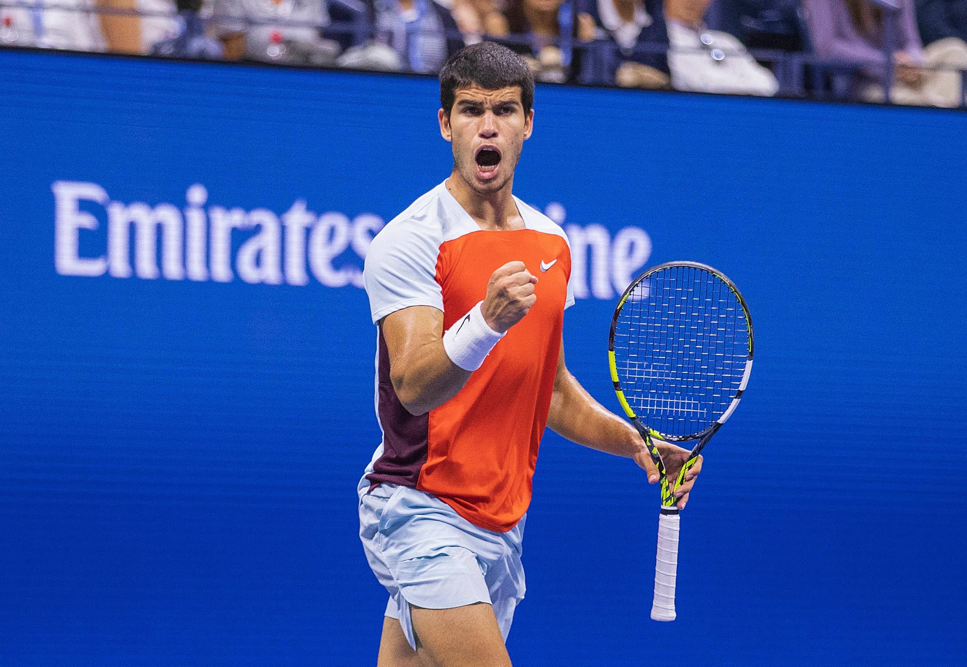  Carlos Alcaraz celebrando un punto en el US Open 2022.
