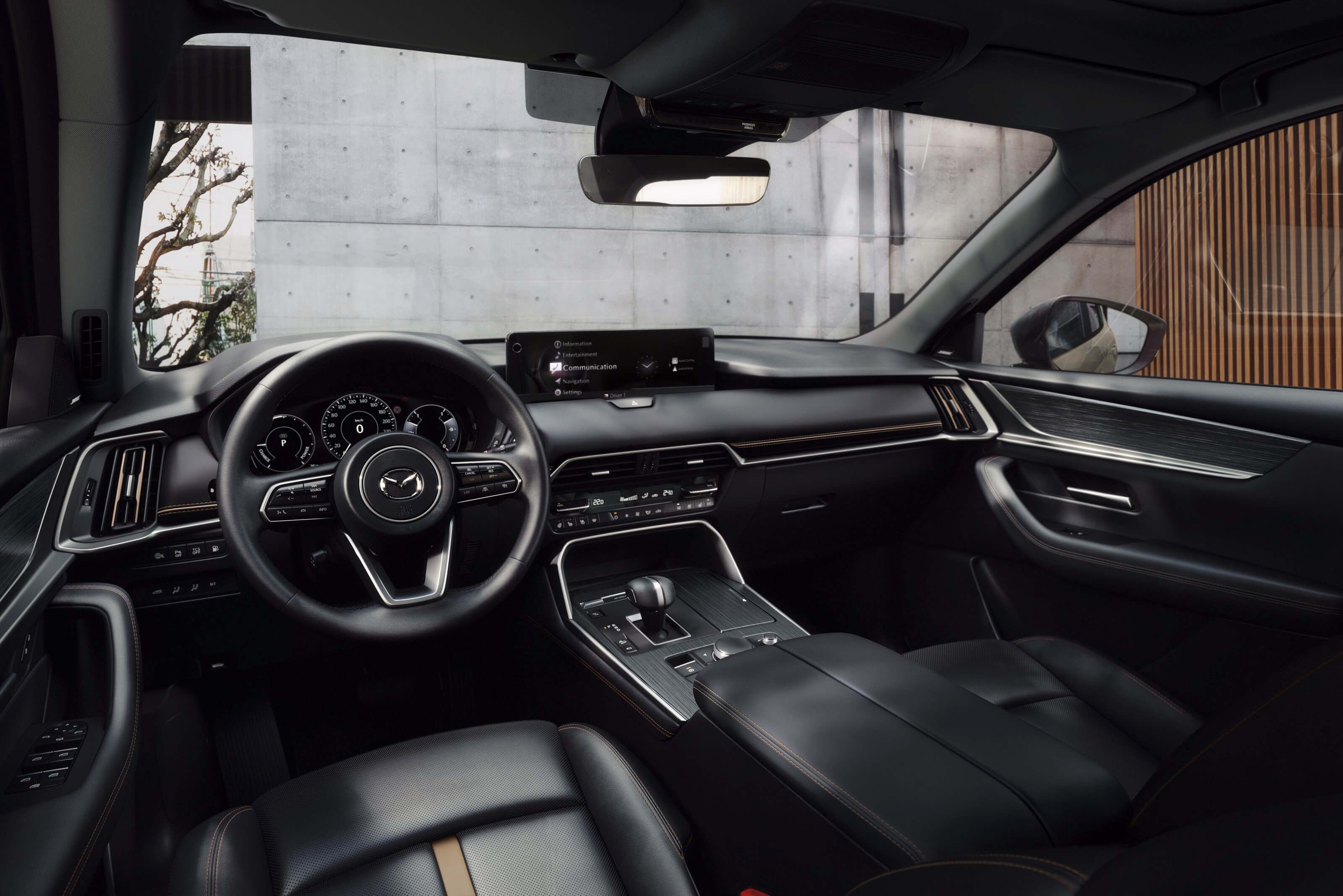  Interior del Mazda CX-60 2025.