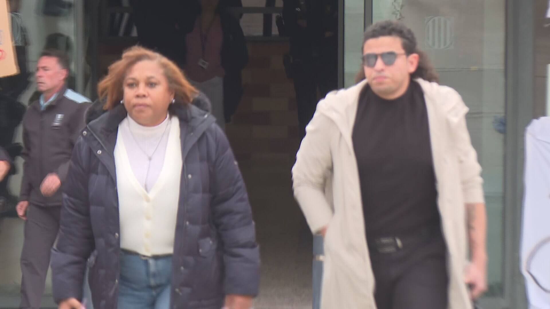 La salida de la madre y el amigo de Brians 2