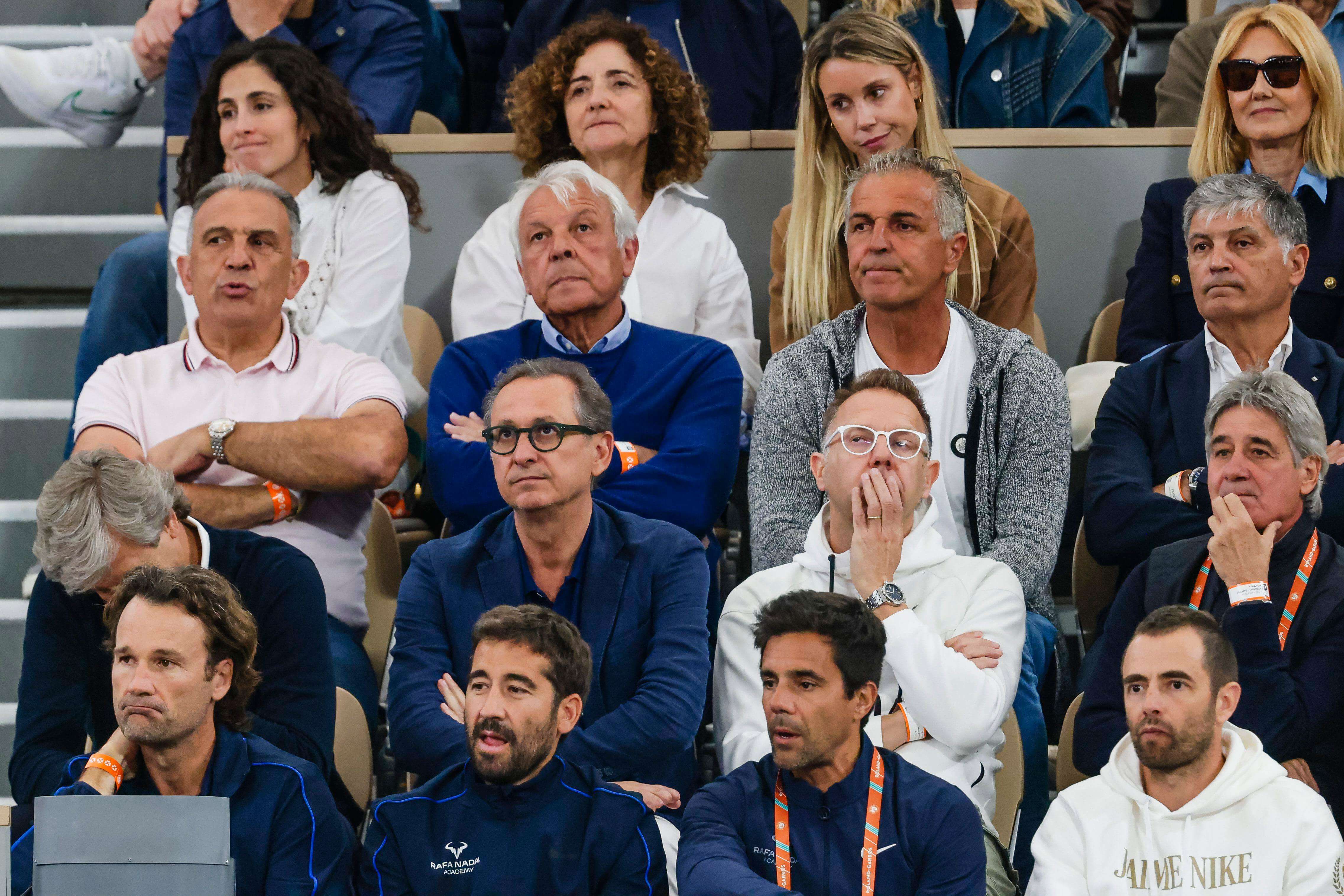  La familia de Rafa Nadal y su equipo viendo el partido de Roland Garros (Cordon Press)