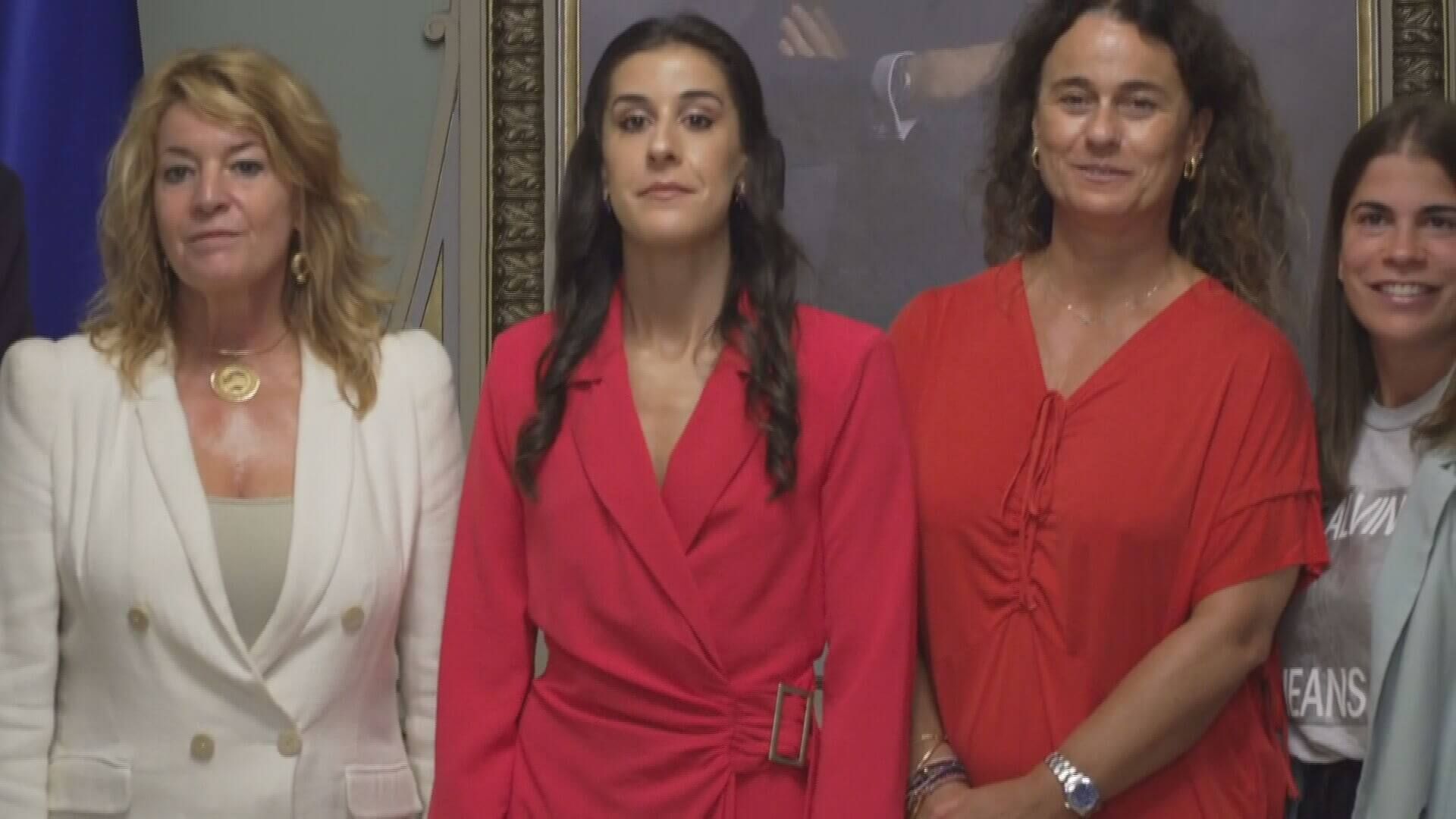  Carolina Marín en el acto homenaje en Huelva (ElDesmarque)