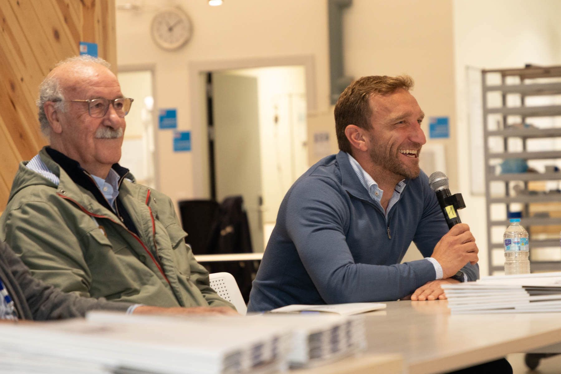  Vicente del Bosque y Diego Rivas, durante su visita (foto: AFE).