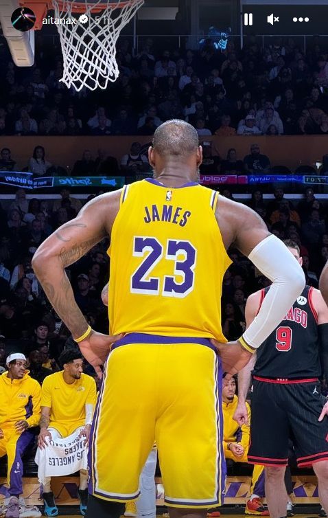  Aitana publicó una foto de LeBron James tomada desde su asiento en el Crypto.com Arena (@aitanax)