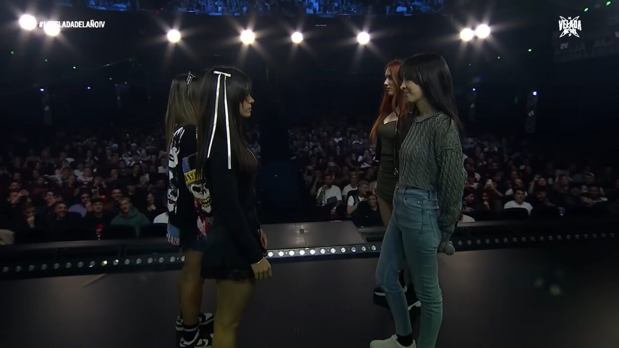  Alana y Nissaxter en La Velada del año.