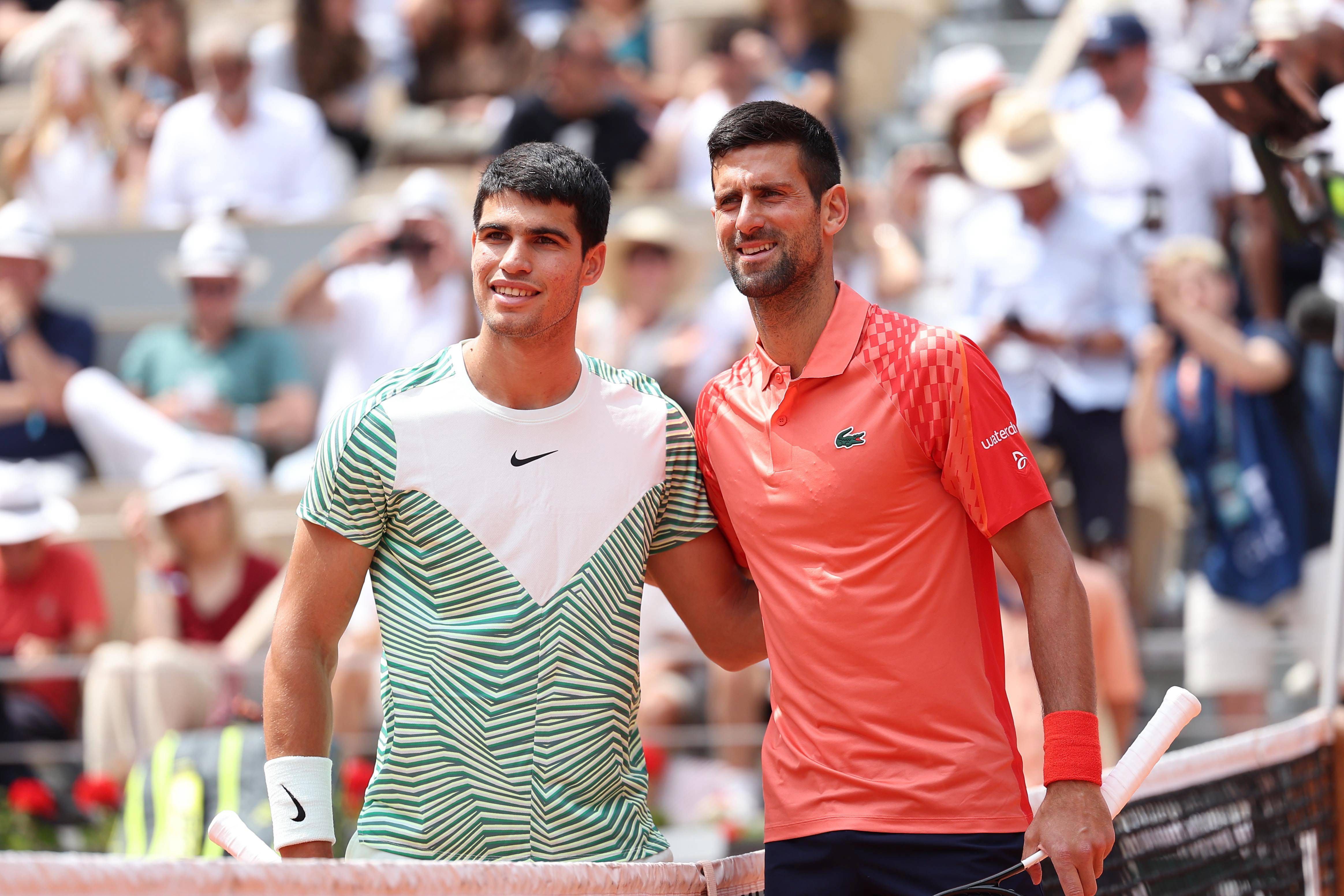 Carlos Alcaraz y Novak Djokovic, en Roland Garros 2023 (Cordon Press)