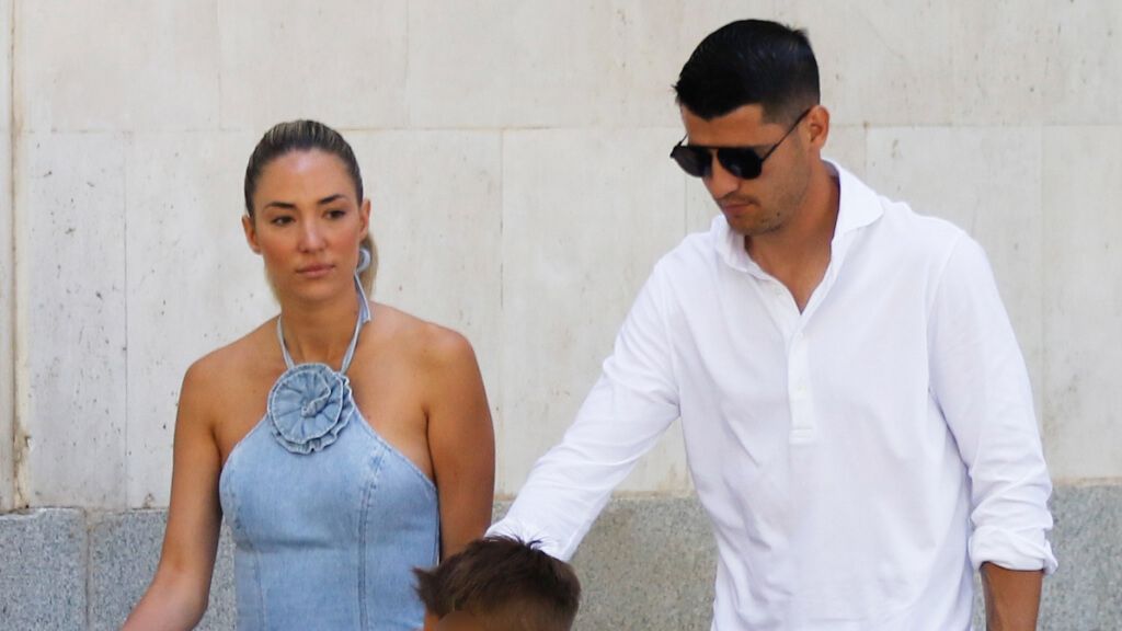  Alice Campello y Álvaro Morata en un paseo por Madrid (Europa Press)