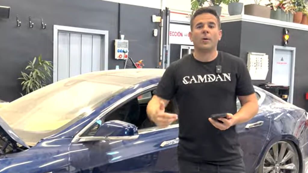 Ángel Gaitán, hablando de la fiabilidad de los Tesla