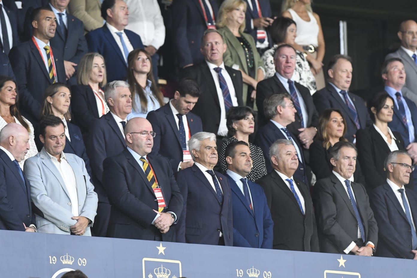  Pedro Rocha preside el palco de España en el partido ante Escocia disputado en La Cartuja (Foto: K