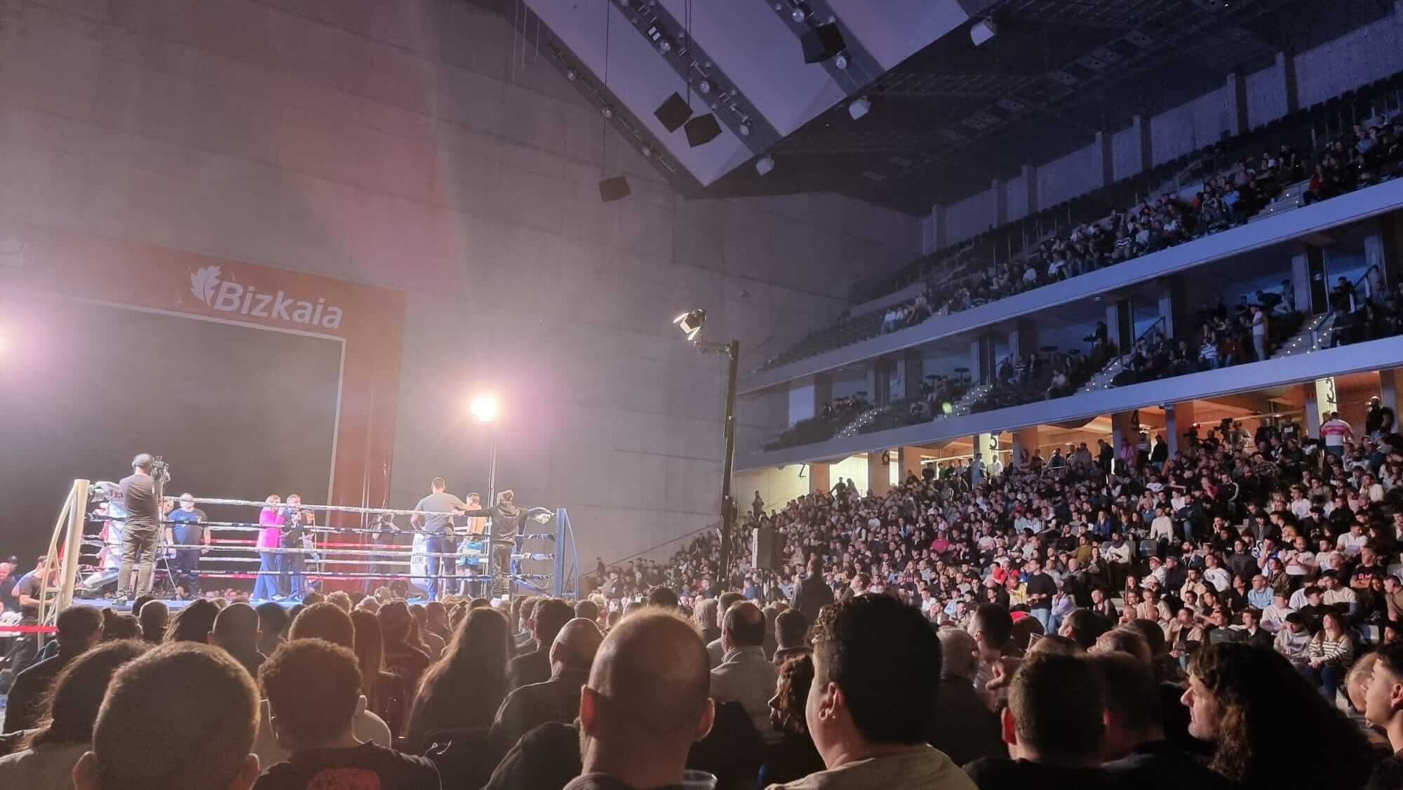  Gran ambiente en la velada de boxeo vivida en el Frontón Bizkaia en Miribilla este 9 de marzo de 2024.