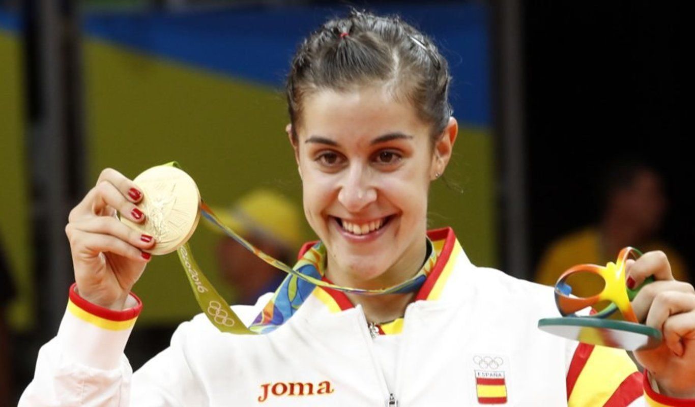  Carolina Marín posa con su medalla de oro en los Juegos Olímpicos de Río 2016.