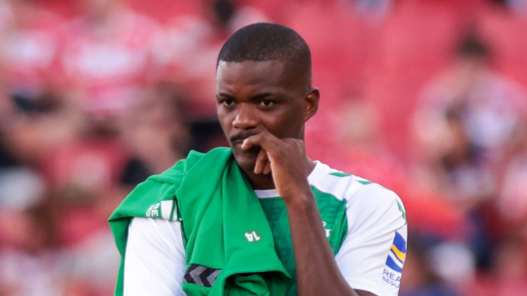  William Carvalho, antes de un partido.