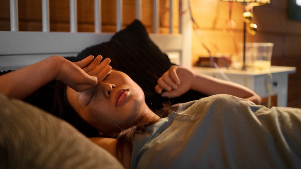  Mujer intentando dormir