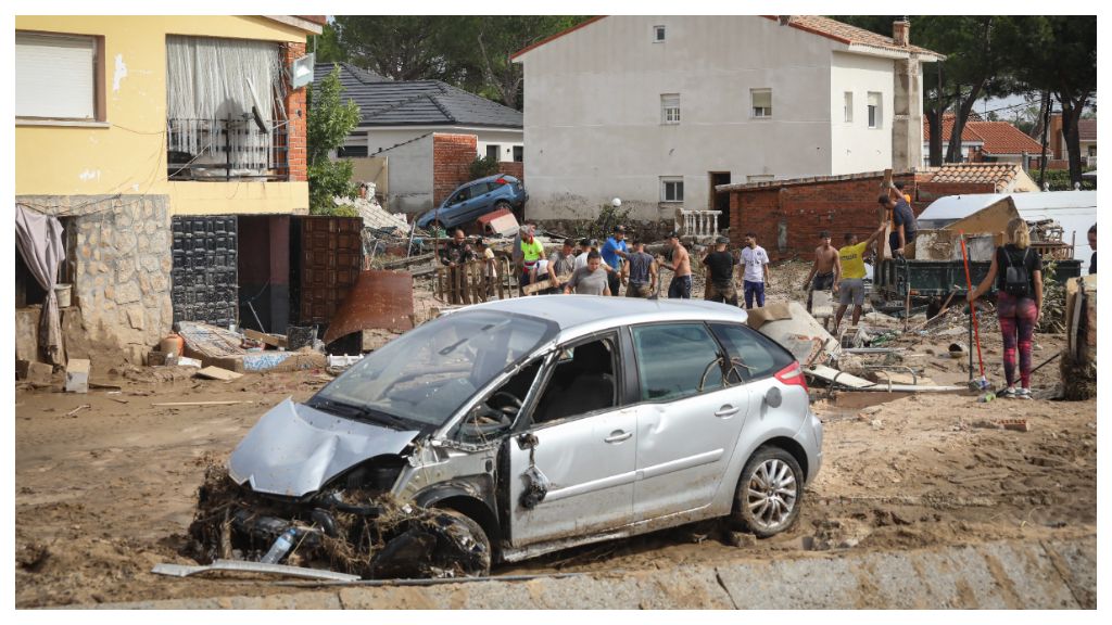 Coche dañado por el temporal en Madrid. (Fuente: Cordon Press)