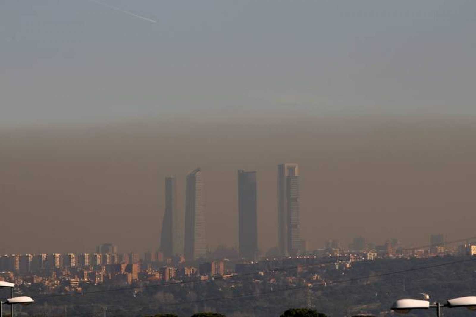  Contaminación en el cielo de Madrid.