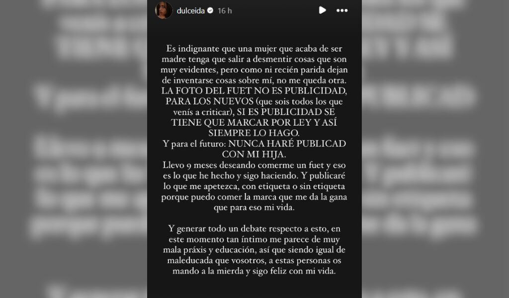  Dulceida estalla ante la polémica con su foto con el fuet (Captura de @dulceida)