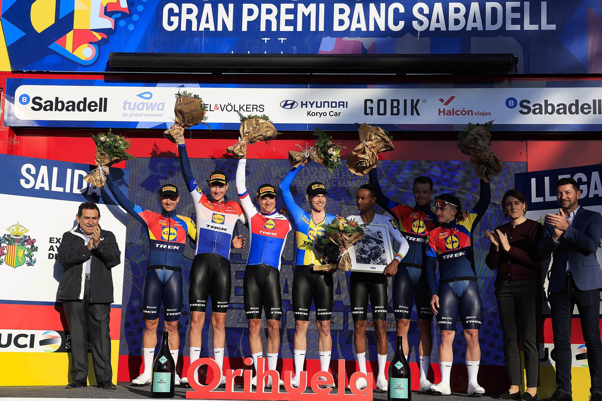 El equipo Lidl-Trek se impuso con autoridad en la primera etapa de la Volta a la Comunitat Valencia