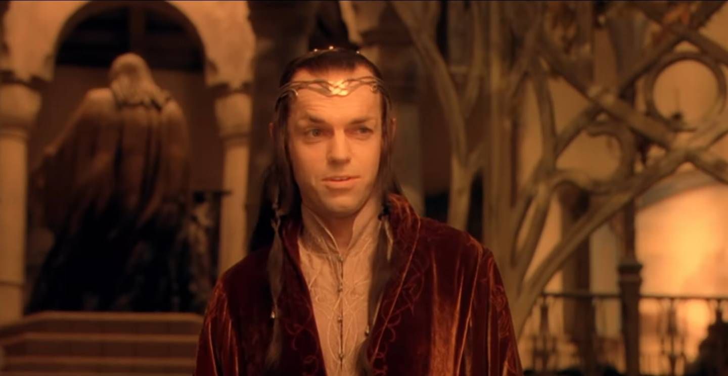 Hugo Weaving como Elrond en El Señor de los Anillos: la Comunidad del Anillo
