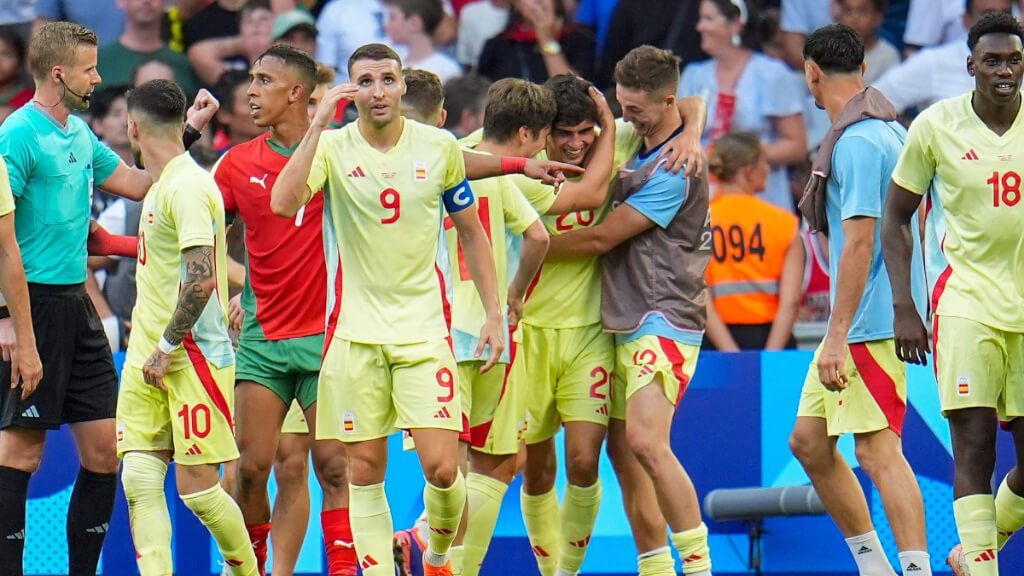  Los jugadores de la Selección Española celebrando el gol de Juanlu ante Marruecos (Fuente: Cordon Press)