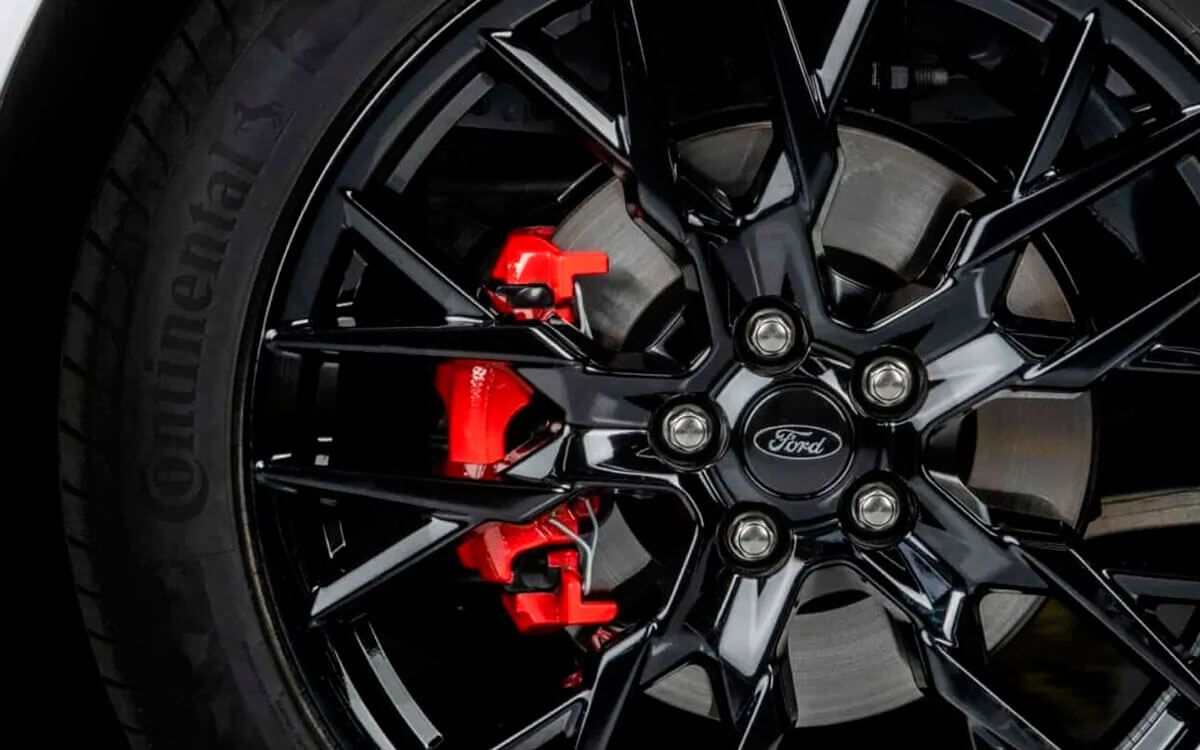  Ford Kuga Black Package