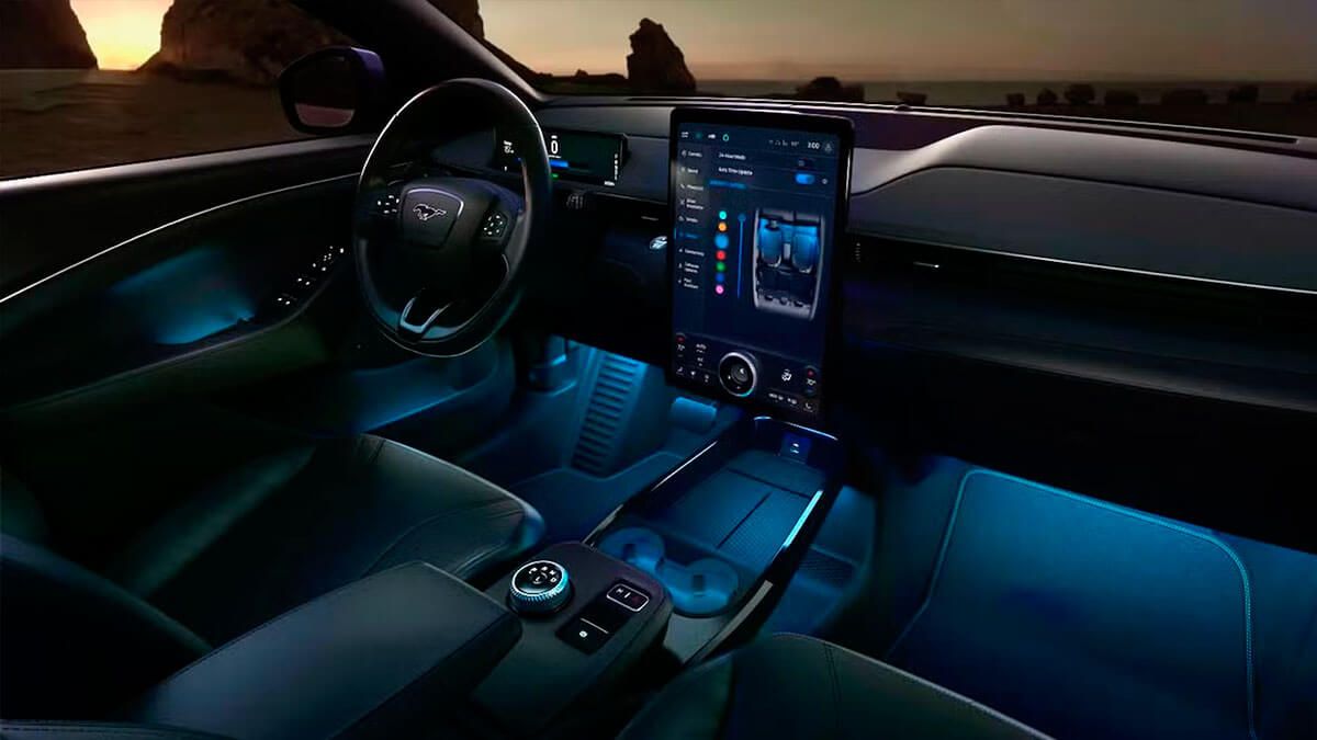  Ford Mustang Mach-E 2025