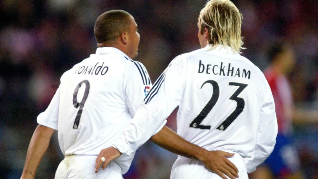  David Beckham y Ronaldo Nazario juntos en el Real Madrid (Cordon Press)