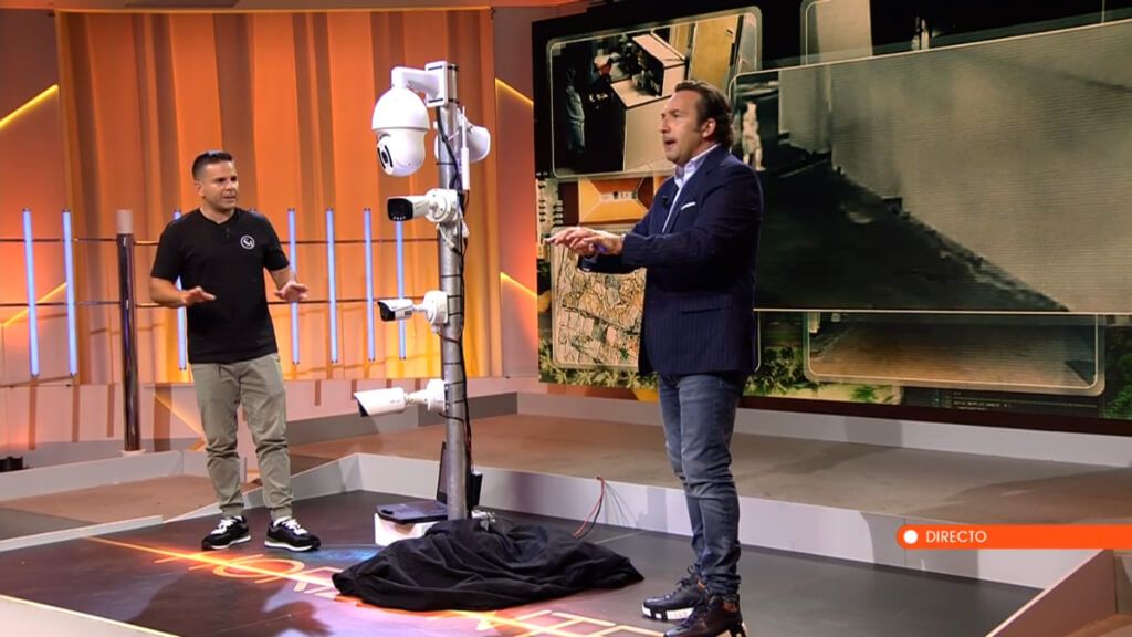  Ángel Gaitán, junto a Iker Jiménez, en Horizonte.