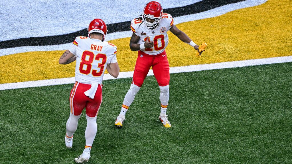  Pacheco y Gray, jugadores de los Kansas City Chiefs