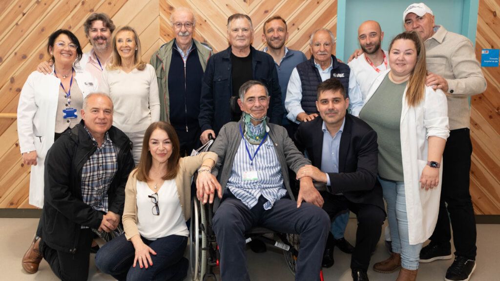  Foto familia de los integrantes de la AFE con Paco Pérez Durán (foto: AFE).