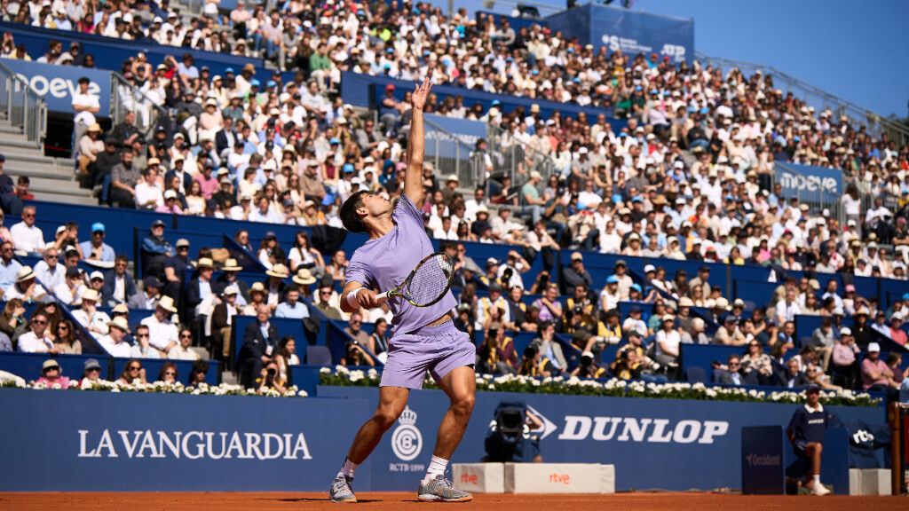  Carlos Alcaraz, en el partido ante Alex de Miñaur en Barcelona