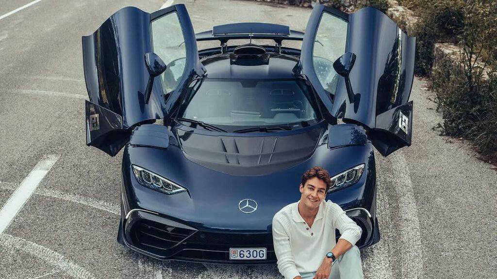  George Russell con el Mercedes-AMG One (@georgerussell63)