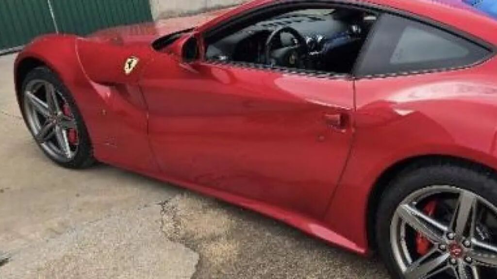  El Estado subasta el Ferrari F12 de Víctor de Aldama