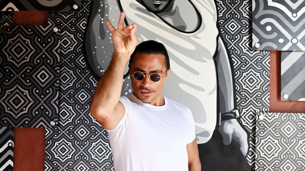  Salt Bae, en su restaurante (Cordon Press)